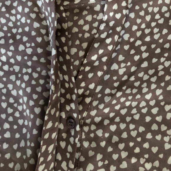 Joie Taupe Heart Print Silk Button Down Blouse XS - Picture 4 of 14